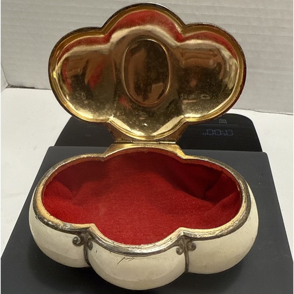 Vtg Jewelry Box W/ Miniature Painted Lady Casket Case Ivory Glaze & Gilt-Trinket - Picture 3 of 12